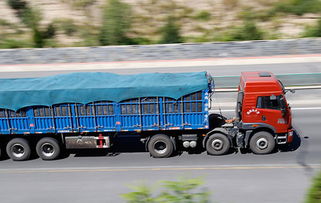 總重49噸輕量化環(huán)衛(wèi)掛車革新 鋁合金技術(shù)引領(lǐng)減重與效率升級